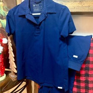 Figs Deep Blue Scrub Ensemble
